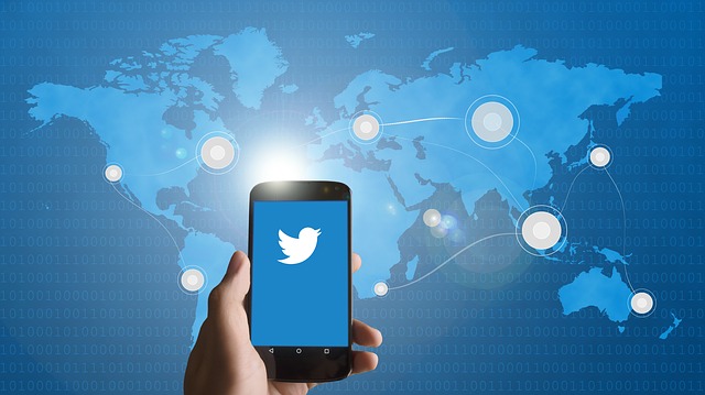 twitter on mobile devices allows connecting to the whole world